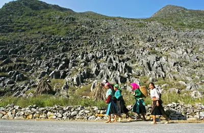 Cảnh quan Cao nguyên đá Đồng Văn