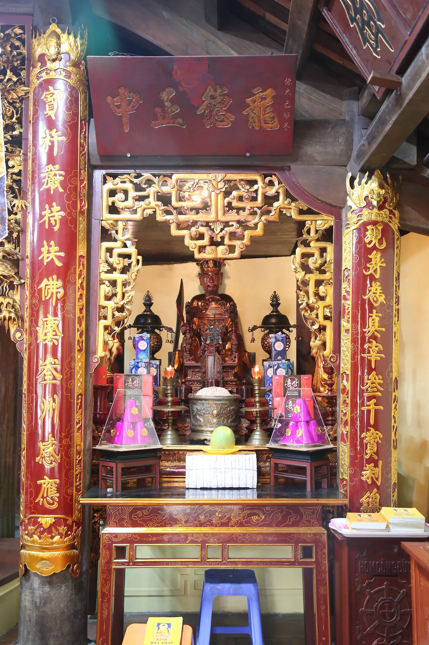 Không gian kiến trúc chùa Linh Ứng (Chùa Thị Cấm)