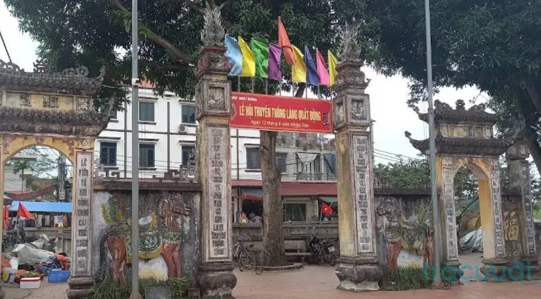 Cổng Đình Quất Động