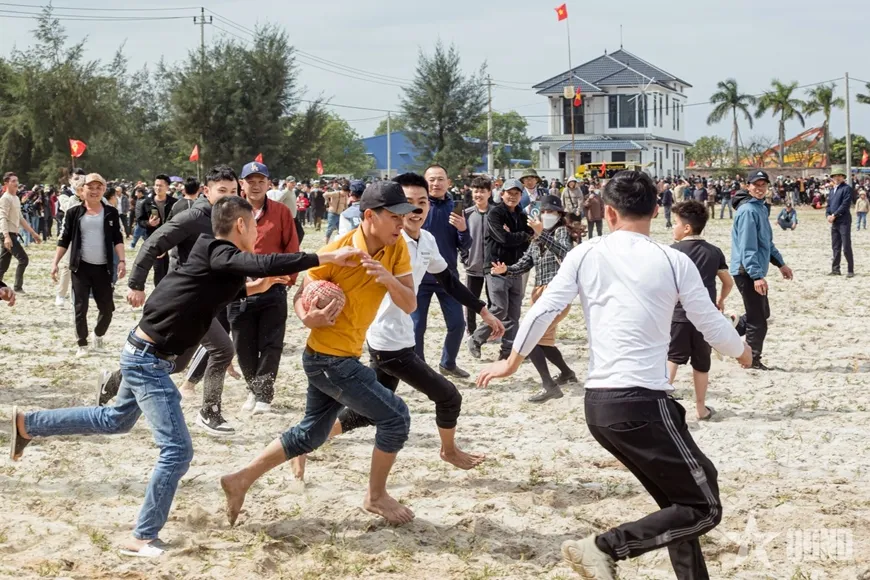 Hội cướp cù tại Lễ hội Đình làng Tượng Sơn