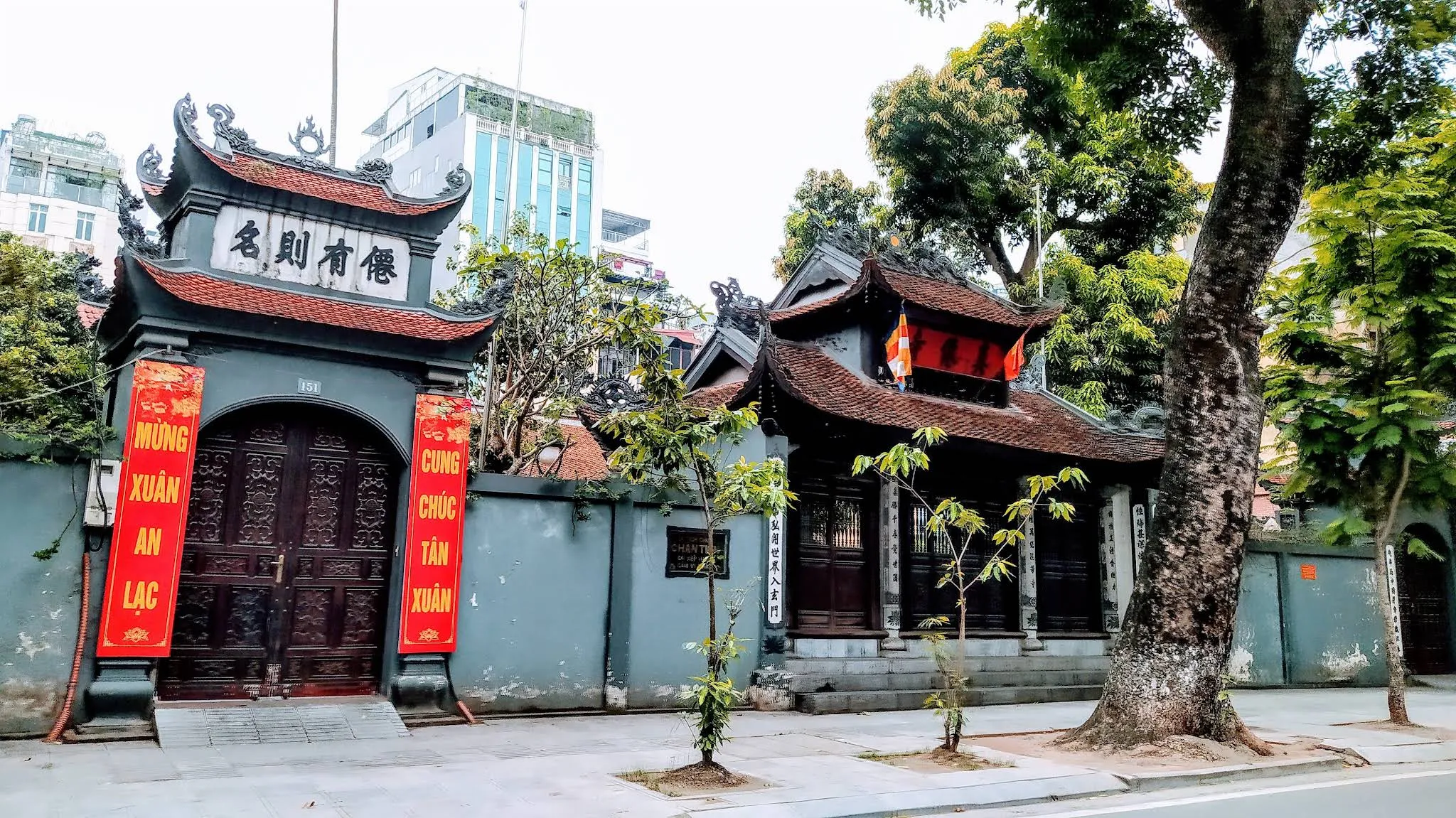 Không gian cảnh quan Chùa Chân Tiên