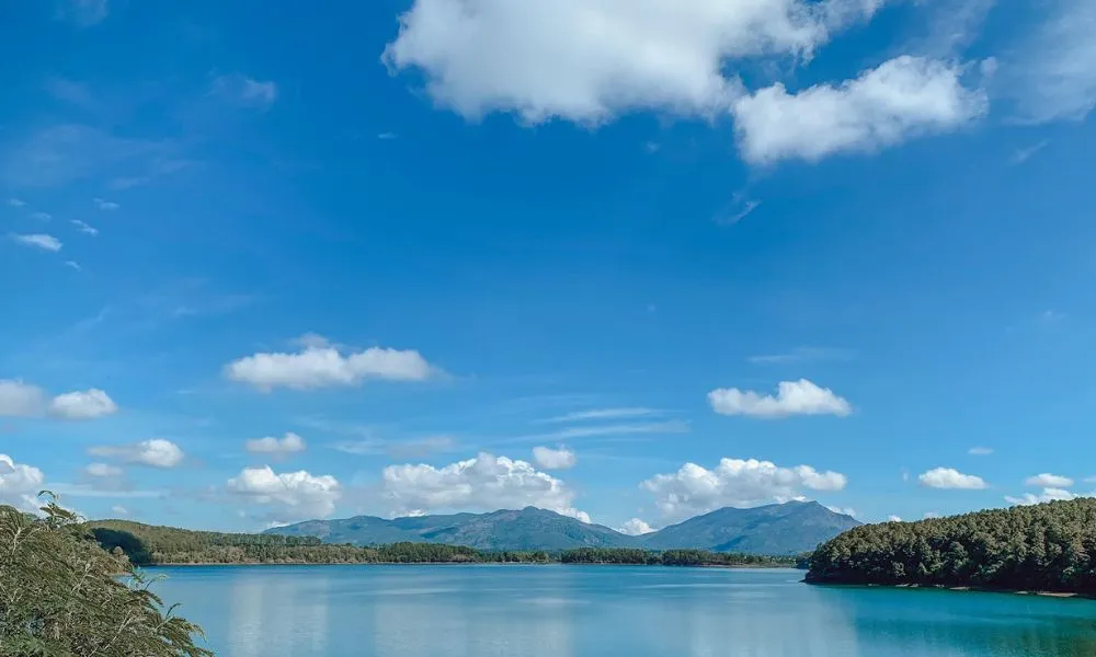 Vẻ đẹp thơ mộng tại Hồ T'nưng