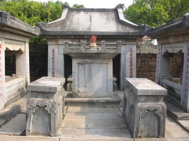 Phía bên trong Lăng Phạm Đôn Nghị