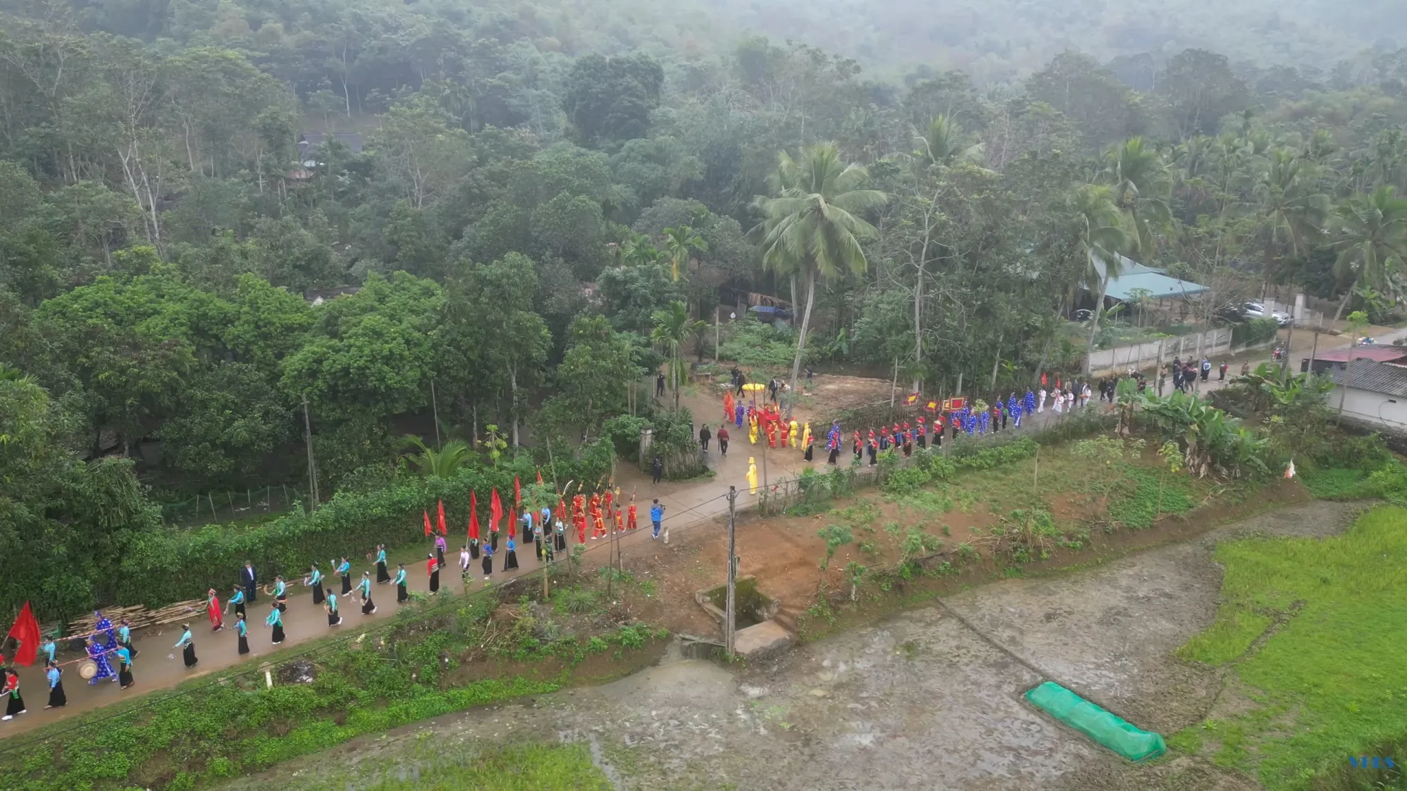 Quang cảnh đoàn rước Lễ hội Đền thờ Đô đốc Đài Lương Quận công Lê Phúc Hoạch