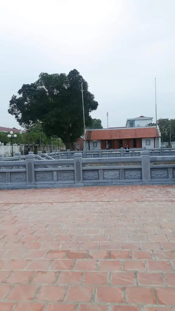 Không gian cảnh quan Đền Đông Cao