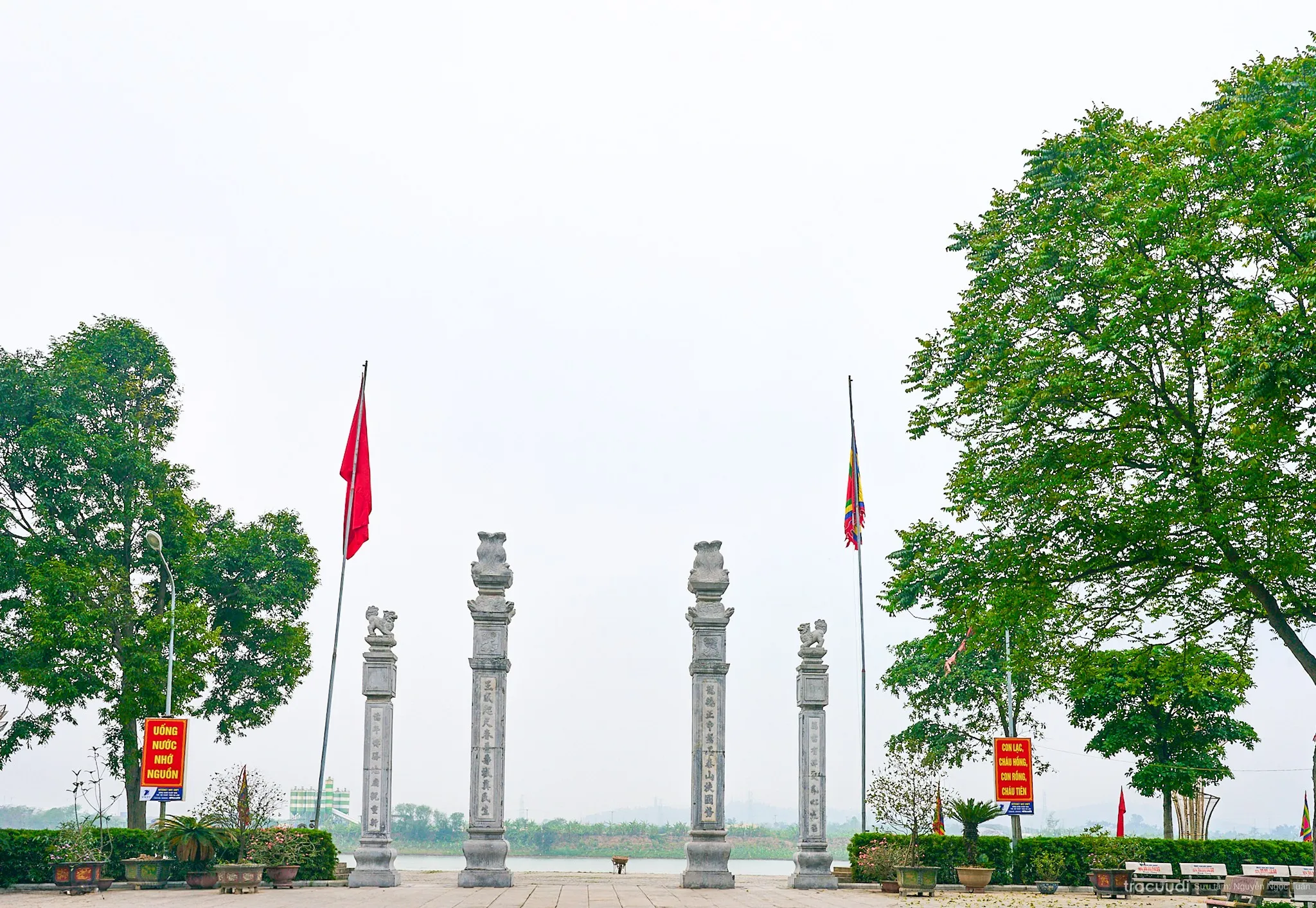 Không gian cảnh quan di tích Lăng Và Đền Thờ Kinh Dương Vương