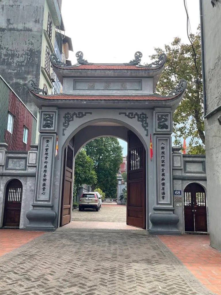 Cổng vào Chùa Thanh Nhàn