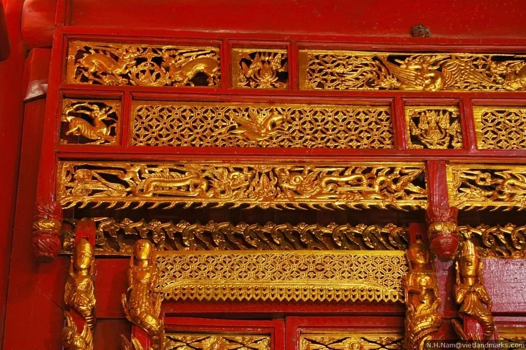 Hoa văn trên kiến trúc gỗ tại Đình Hữu Bổ Thượng
