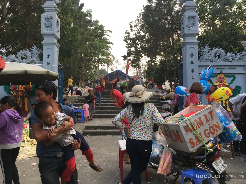 Ngày Hội 16 tháng giêng hội đình Gia Áo