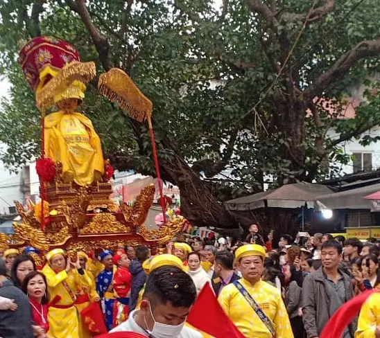 Kiệu Thành Hoàng tại Hội đình Cổ Nhuế