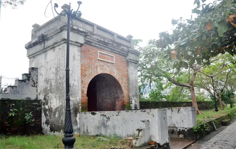 Kiến trúc cổng thành phía Nam sau khi được trùng tu