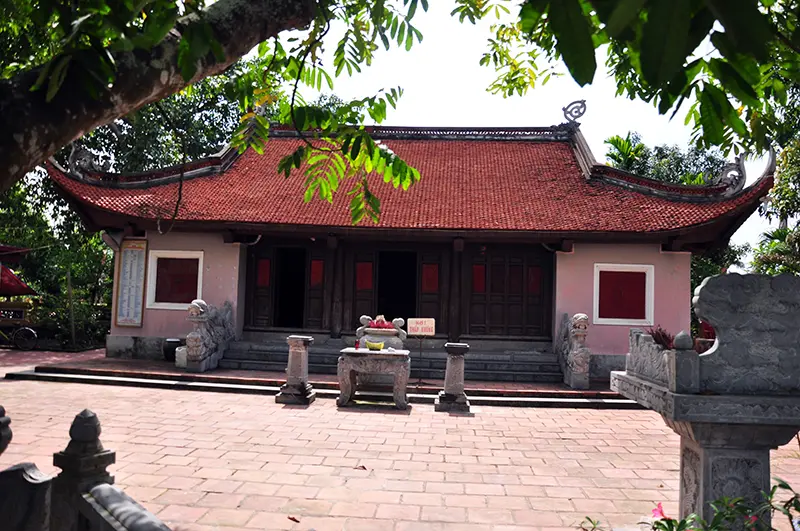 Hình ảnh Miếu vùa Bà Trong Đền Trần Hưng Đạo - Miếu Vua Bà