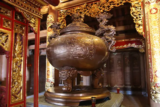 Không gian bên trong Địa điểm chiến thắng Xương Giang