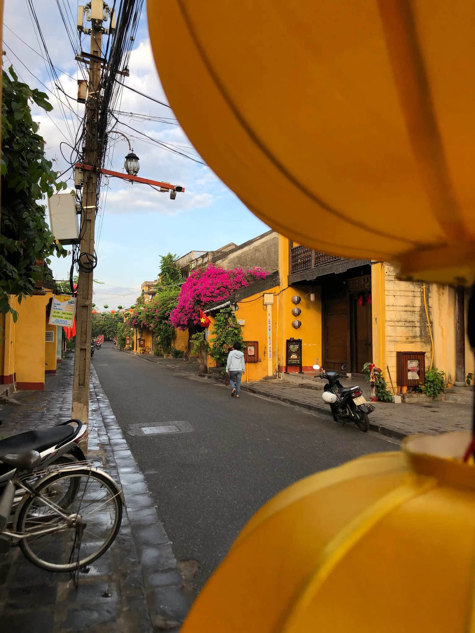 Bình minh phố cổ Hội An