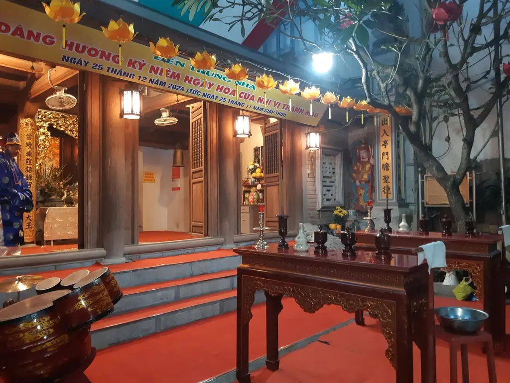 Không gian cảnh quan Đền Trung Nha