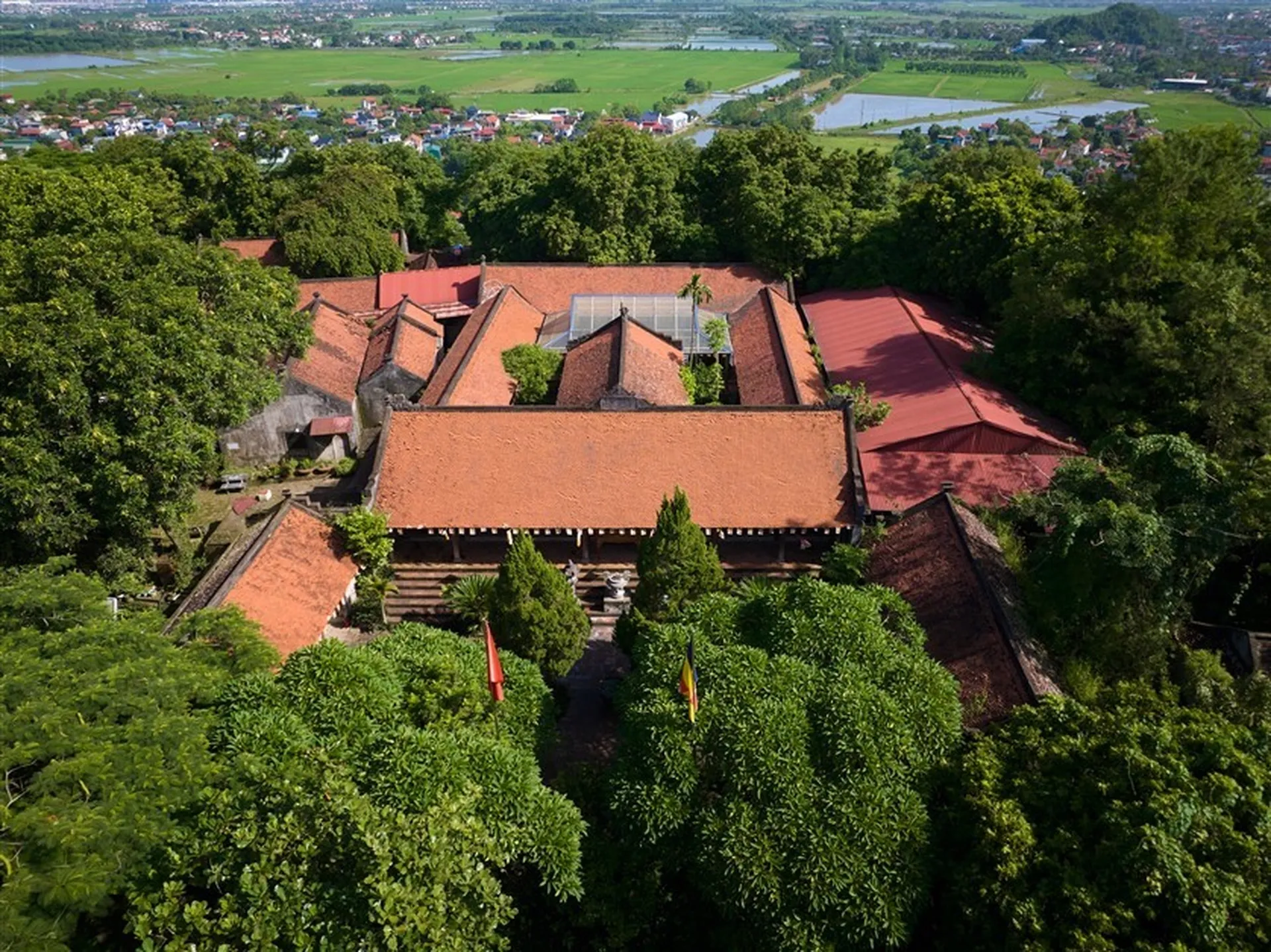 Tổng thể Chùa Đọi Sơn