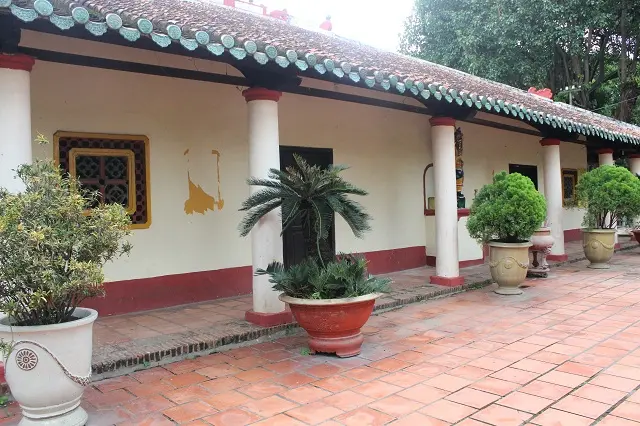 Cảnh quan Chùa Phụng Sơn