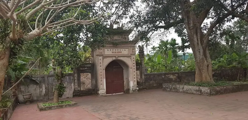 Cảnh quan di tích Chùa Ngọc Đình