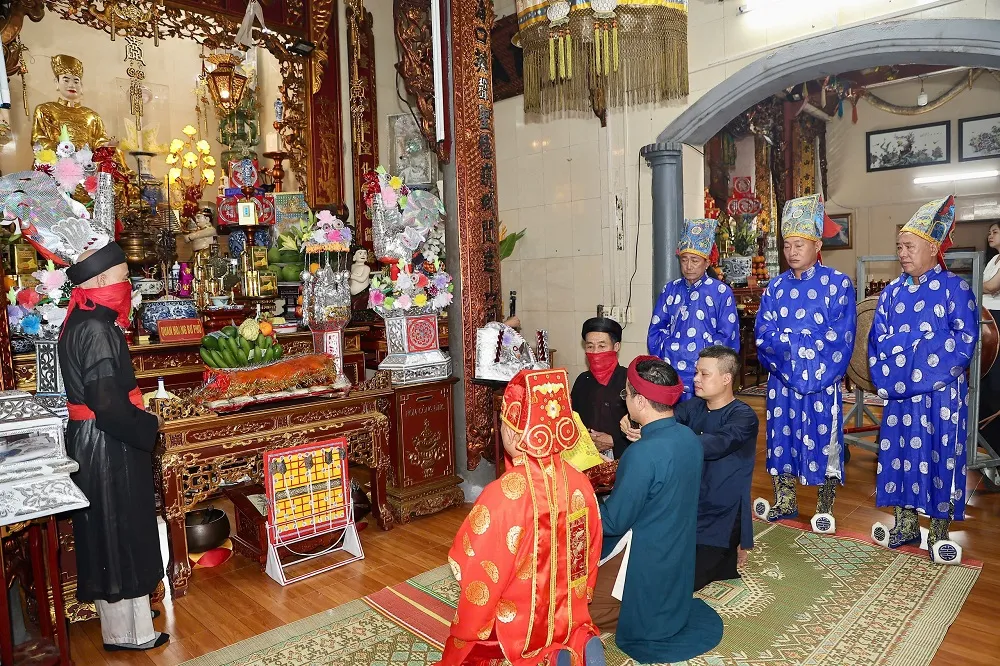 Nghi thức trong Lễ hội cầu cơ