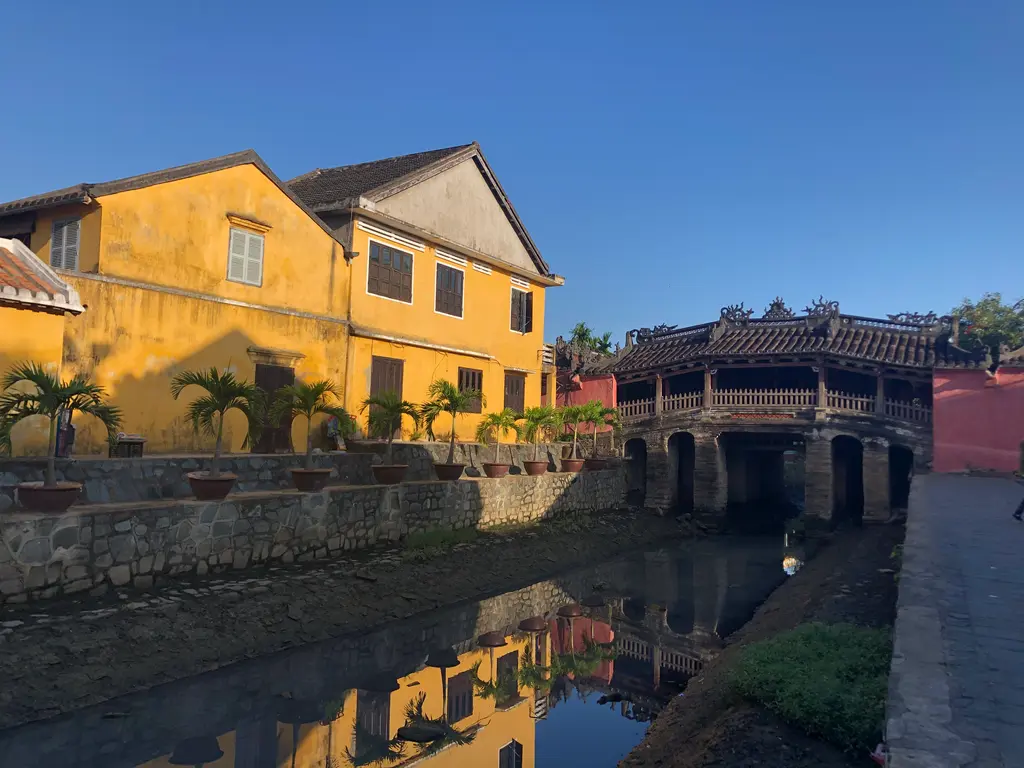 Bình minh phố cổ Hội An