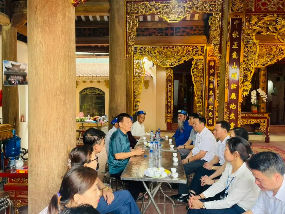 Không gian đại đình Đình Mỹ Giang