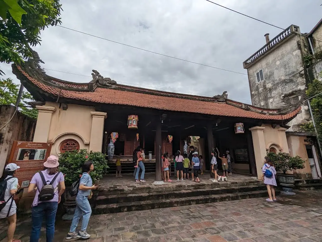Cảnh quan di tích Văn chỉ Bát Tràng