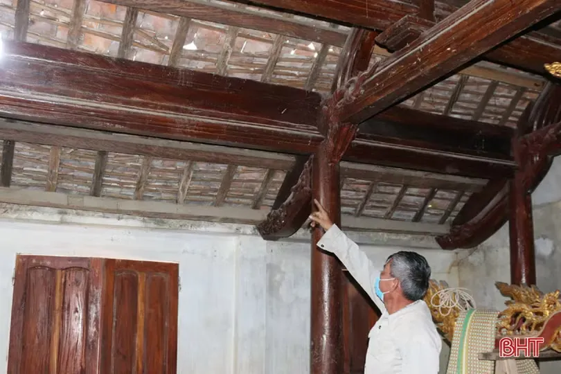 Bên trong Đền thờ Nguyễn Tuấn Thiện