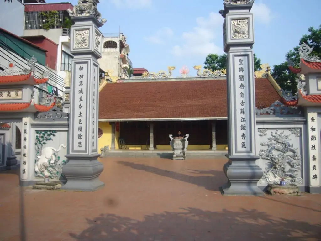 Cảnh quan di tích Đình An Hòa