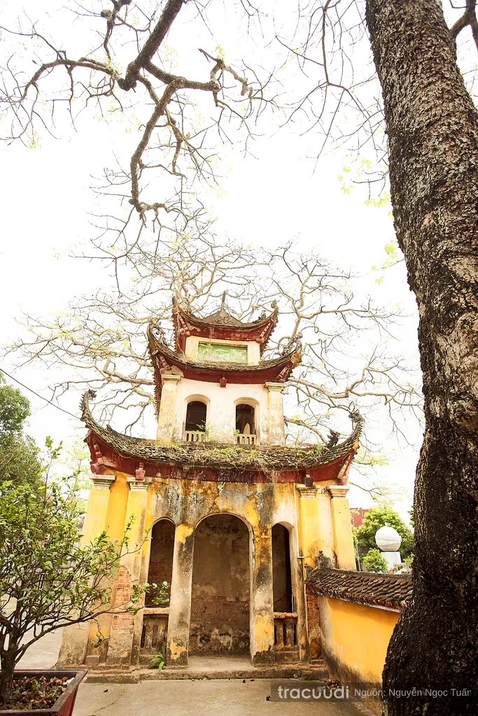 Cảnh quan di tích Chùa Trung Hành