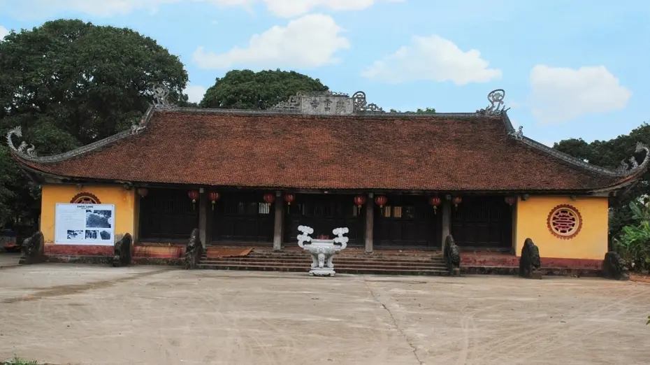 Khuôn viên chùa Hương Lãng