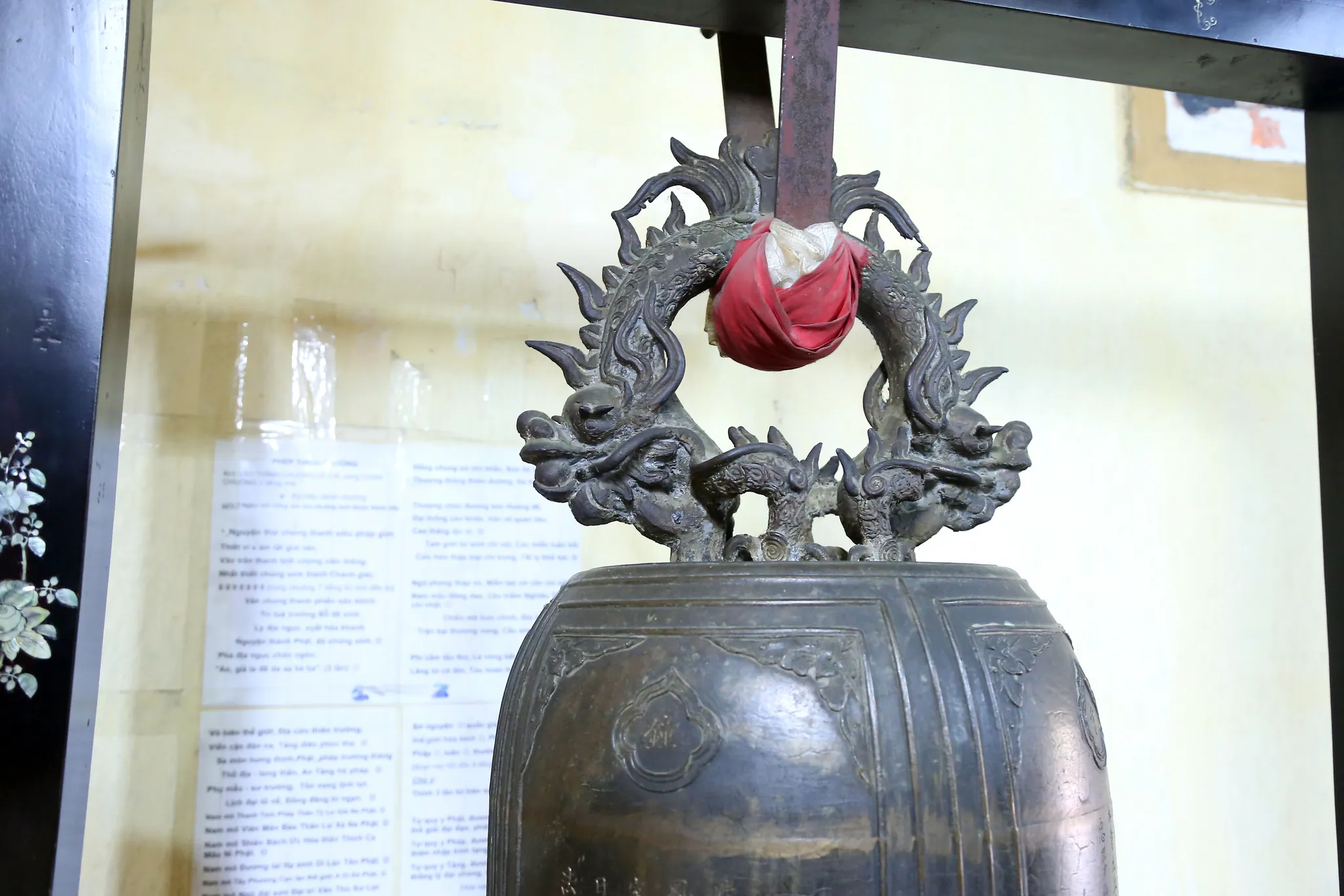 Quai chuông chùa Tu Hoàng (Càn Phúc tự)