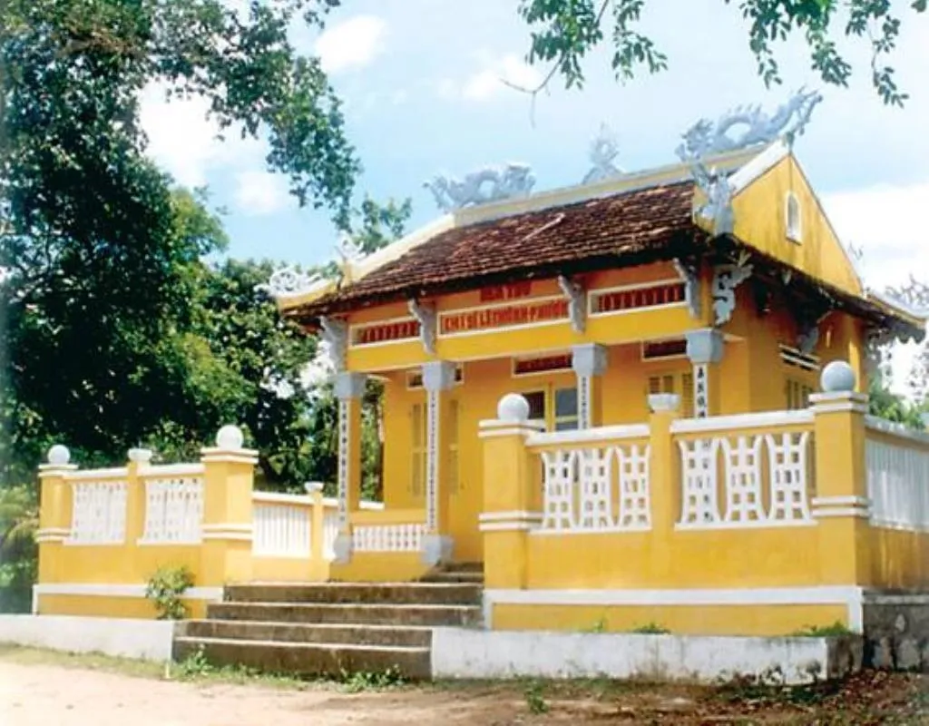 Cảnh quan Đền thờ Lê Thành Phương