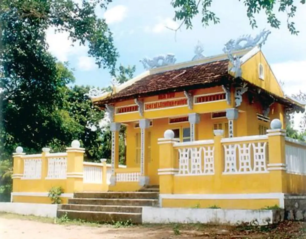 Cảnh quan Đền thờ Lê Thành Phương