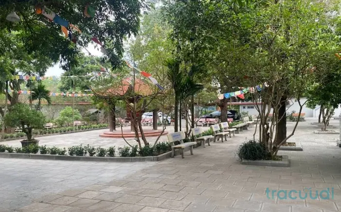 Cảnh quan Chùa Quang Ân