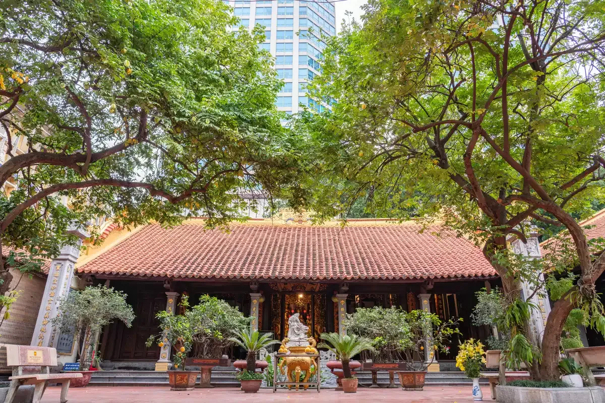 Cảnh quan Chùa Vân Hồ