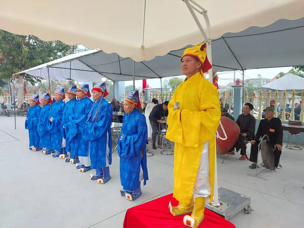Đội tế nam tại Lễ hội đình Do Nghĩa
