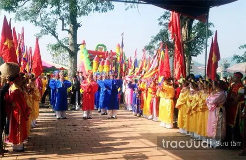 Dâng hương khai hội Lễ hội Đình , chùa Tòng Lệnh