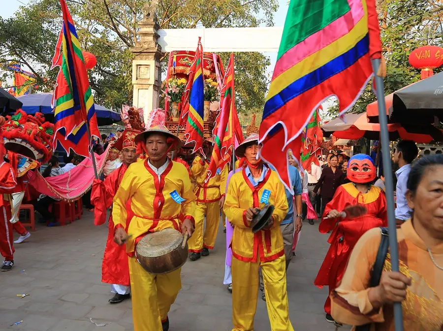 Đoàn rước Lễ hội Đền Cuông