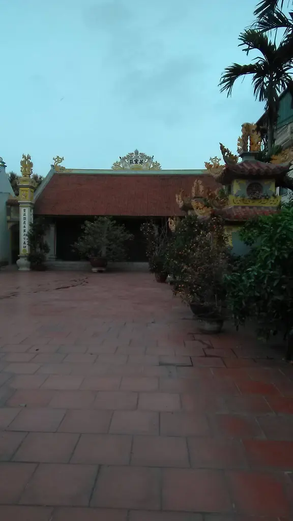 Cảnh quan di tích Chùa Sùng Quang