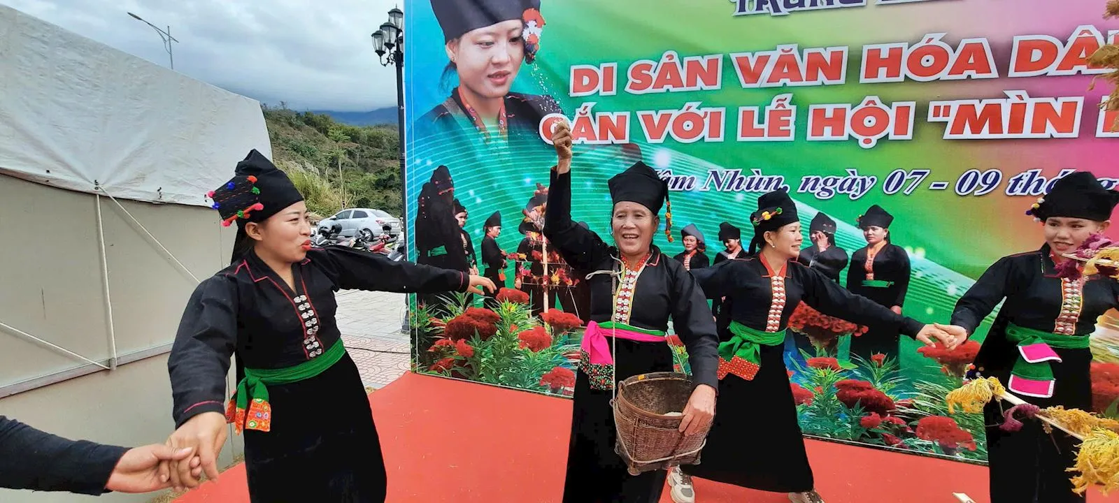 Nghi thức trong Lễ hội Mìn Lóng Phạt dân tộc Cống