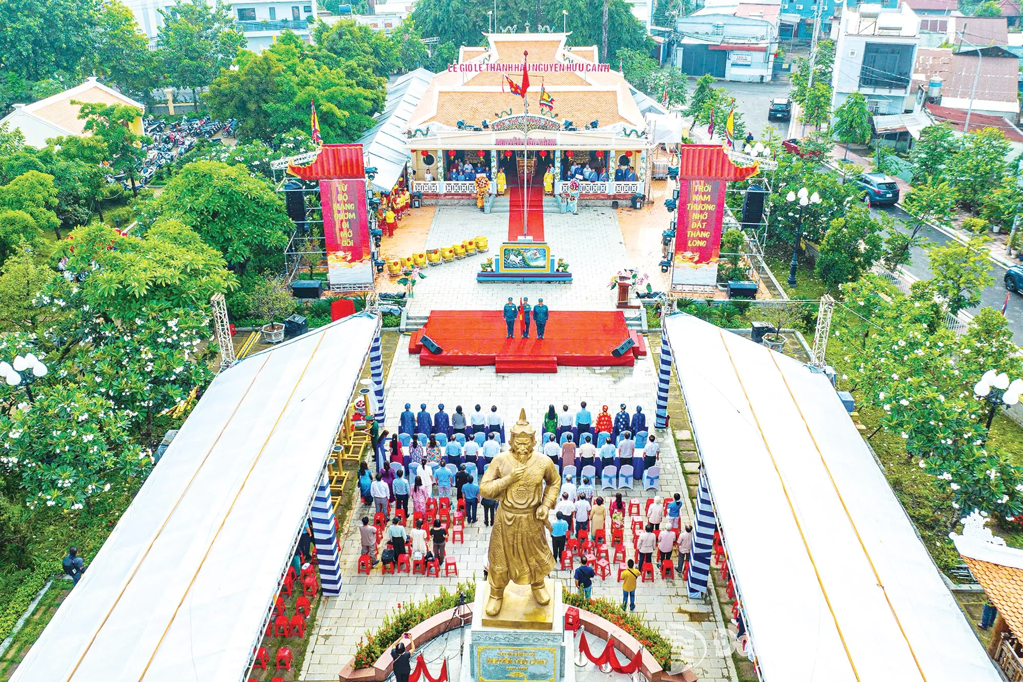 Quang cảnh Lễ hội đình Nguyễn Hữu Cảnh