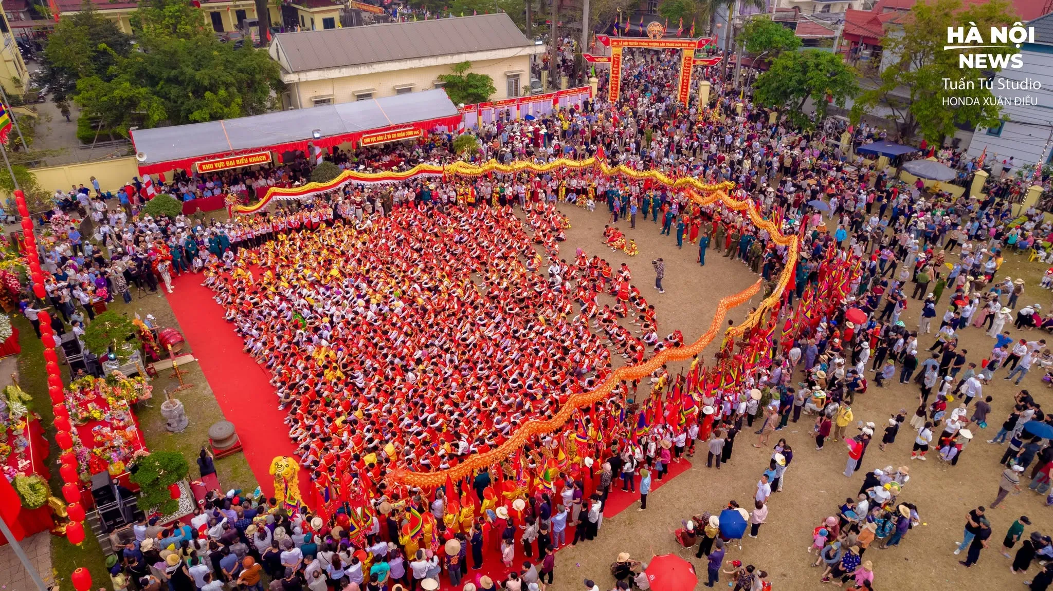 Toàn cảnh Hội làng Thượng Lâm Trang