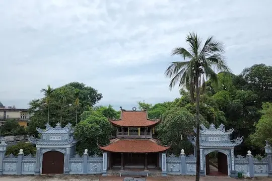 Cổng Chùa Đông Dương
