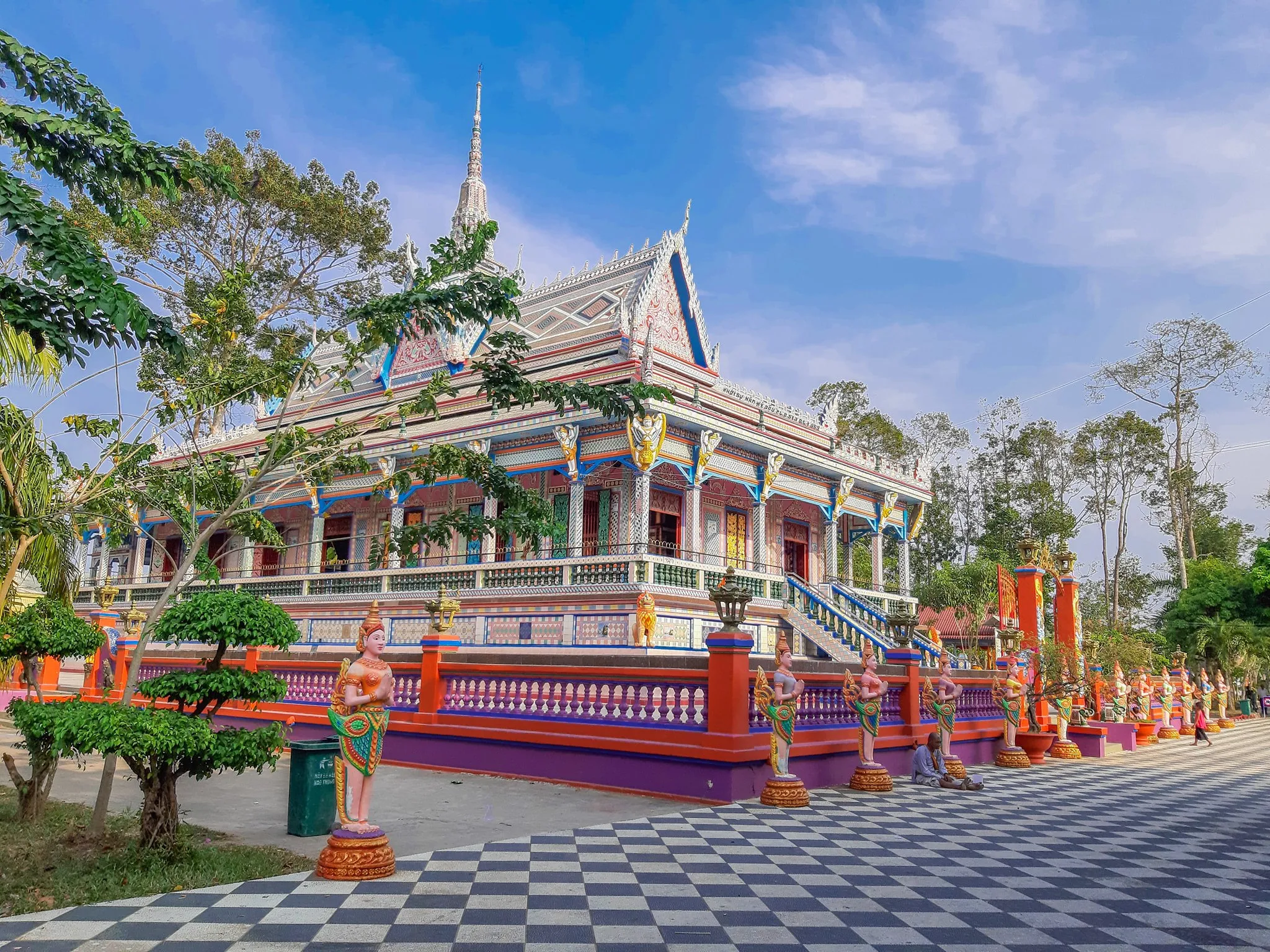 Cảnh quan Chùa Chén Kiểu
