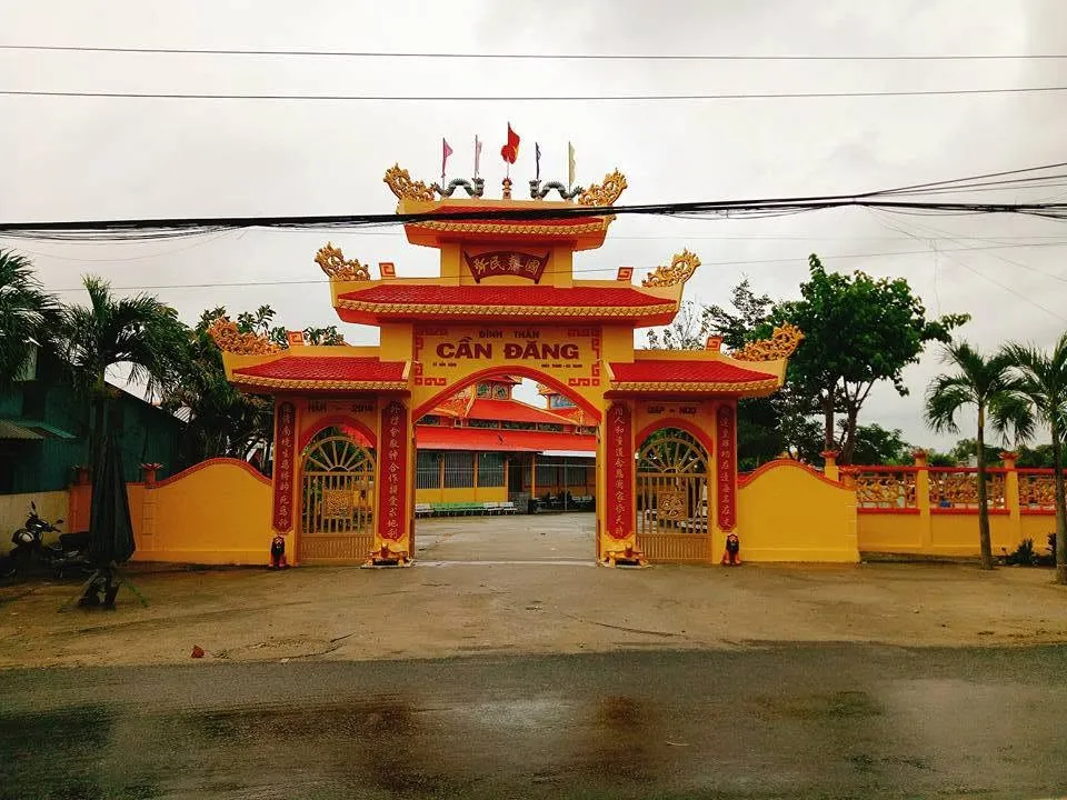 Cổng Đình Cần Đăng