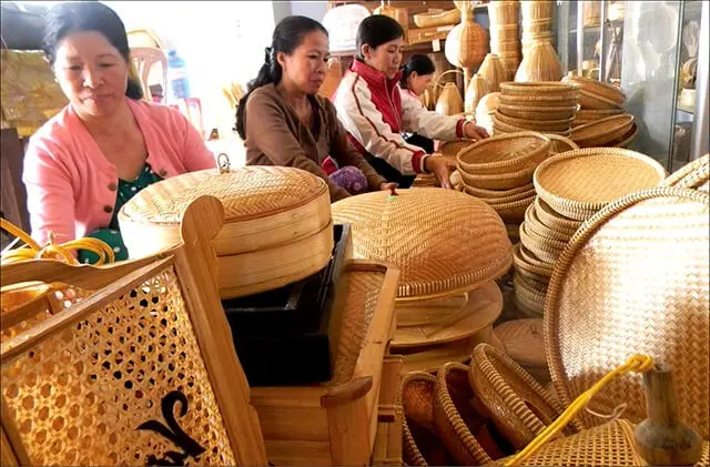Một số sản phẩm mây tre đan làng Bao La