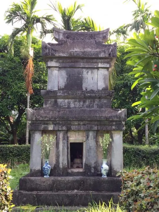 Cận cảnh Linh Quang Từ