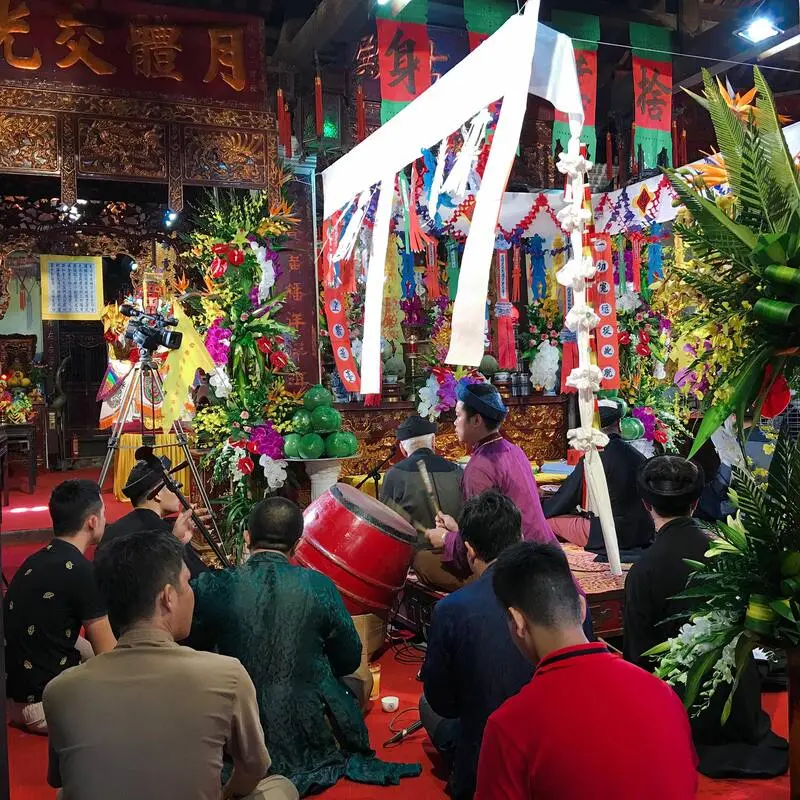 Không gian cảnh quan quan Đền Ghềnh