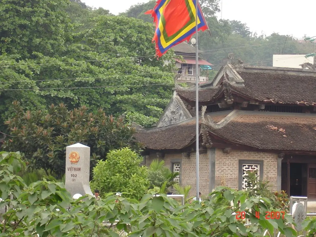 Đền Mẫu Lào Cai chụp từ xa