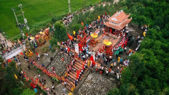 Toàn cảnh nghi lễ tại Lễ hội Đền Kim Lung